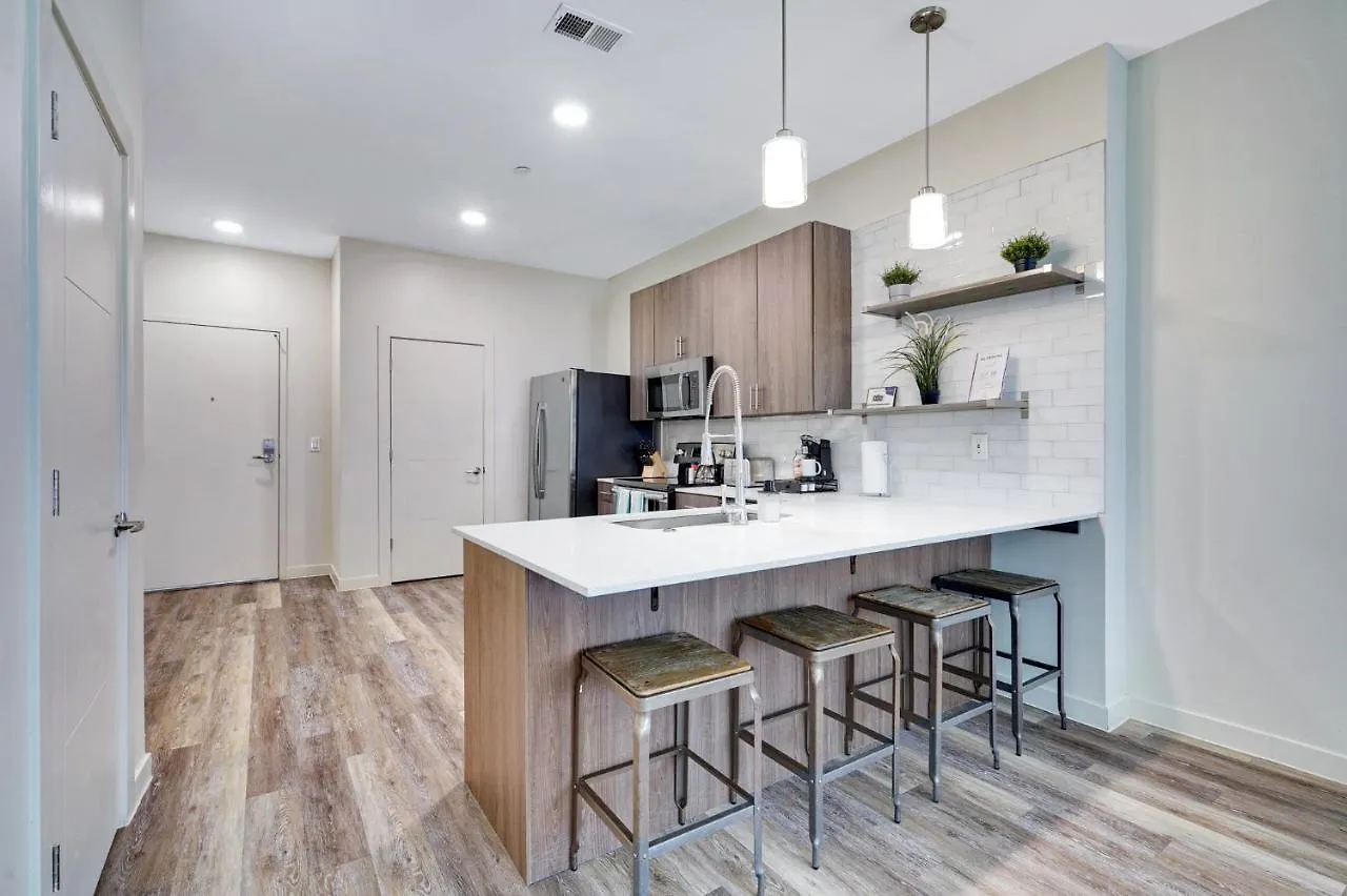 The Edge On 4Th By Airriva Apartment Louisville